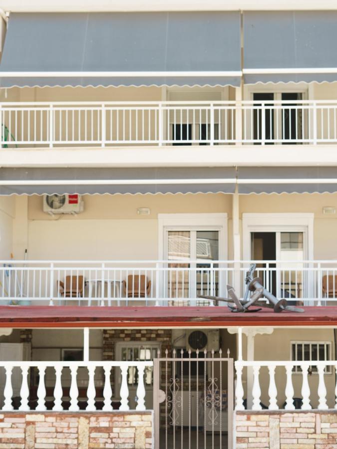 Achilleas Apartments Paralia Skotinis Exterior photo