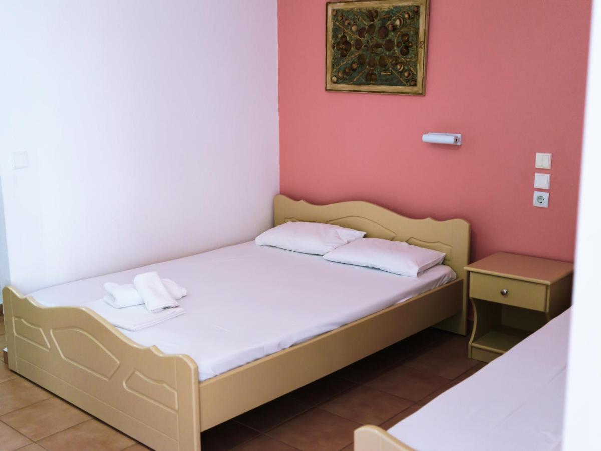 Achilleas Apartments Paralia Skotinis Exterior photo