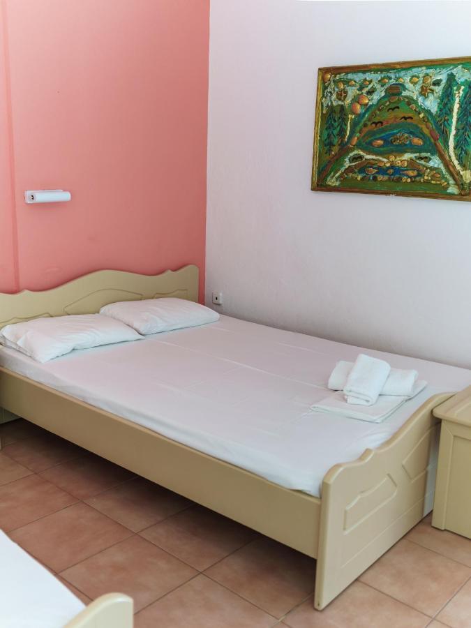 Achilleas Apartments Paralia Skotinis Exterior photo