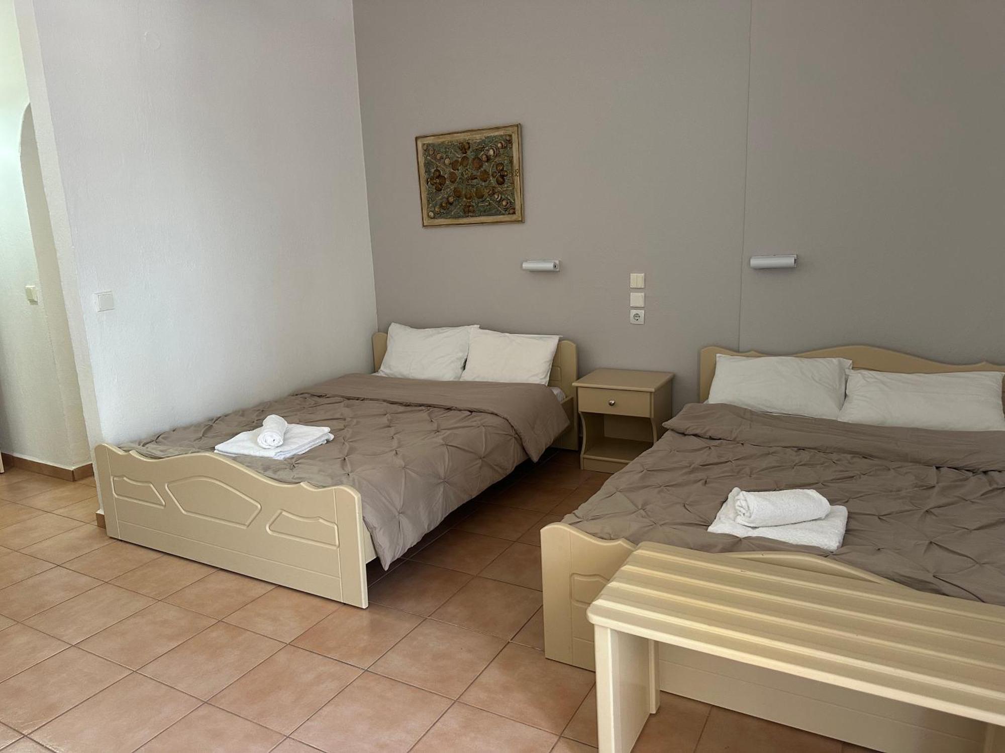 Achilleas Apartments Paralia Skotinis Exterior photo